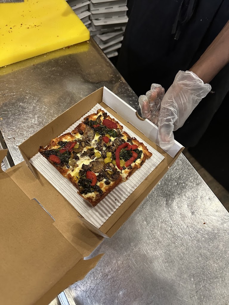 Afro's Pizza