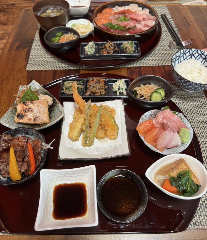 Akari Japanese Bistro