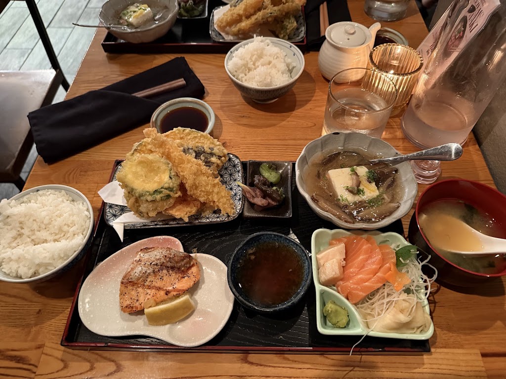Akira Japanese Restaurant