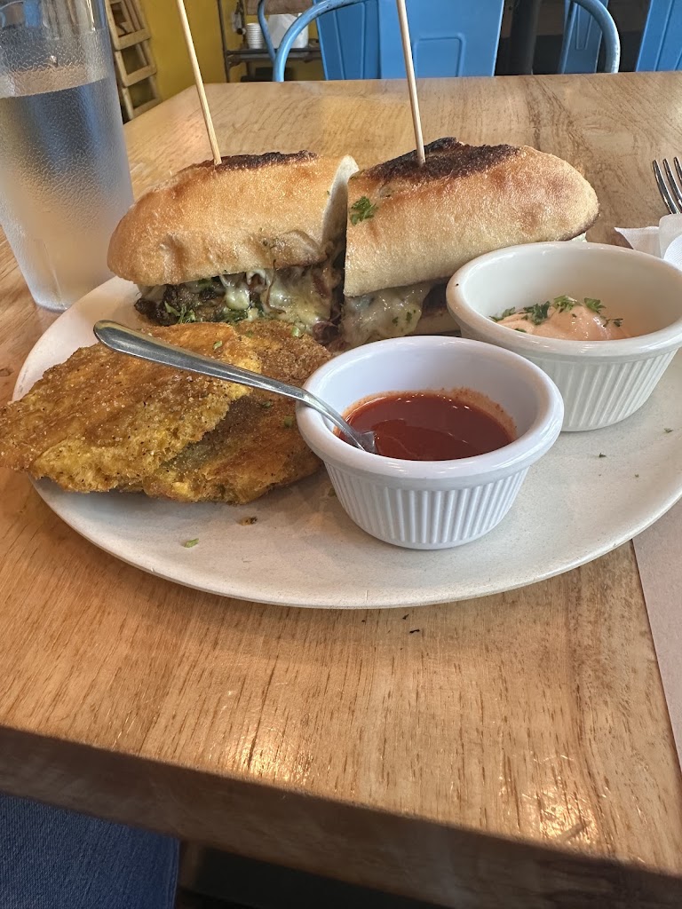 alaMar Dominican Kitchen
