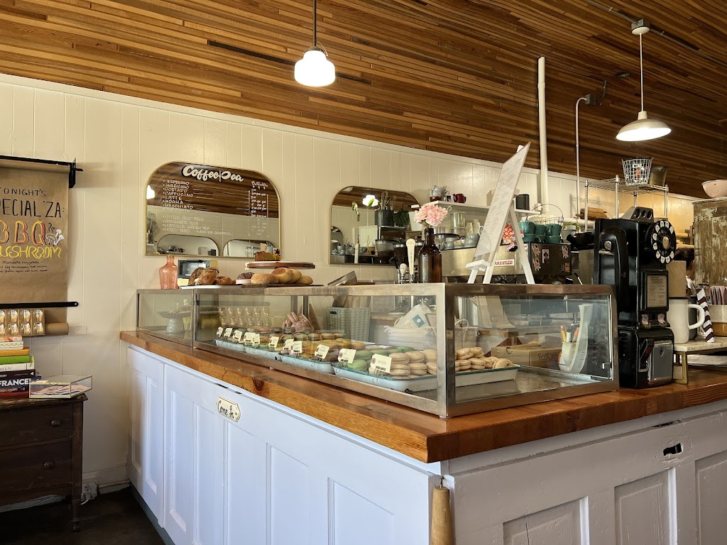Alexandras Macarons & Cafe