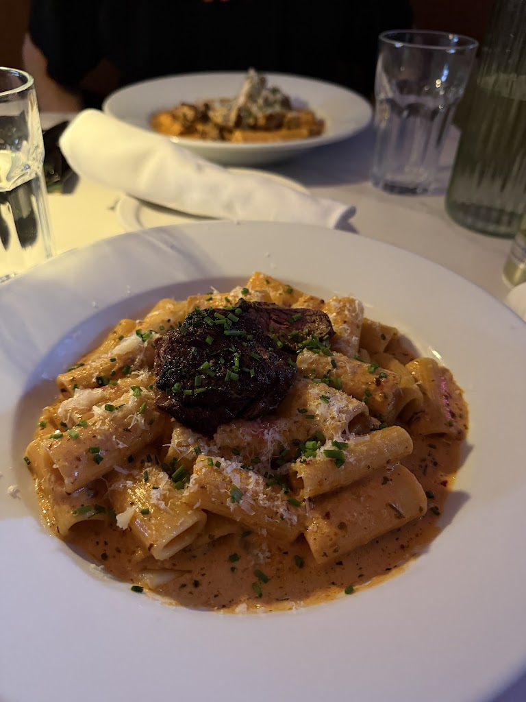 Alice Restaurant & Bar