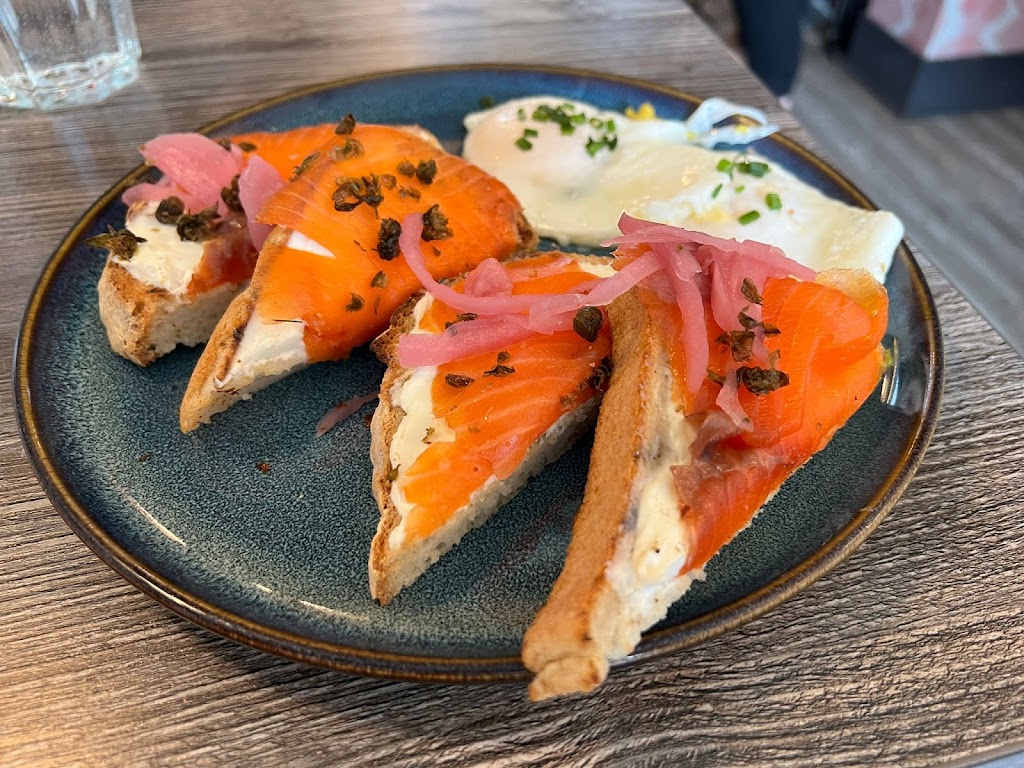 Almond Butterfly Bistro