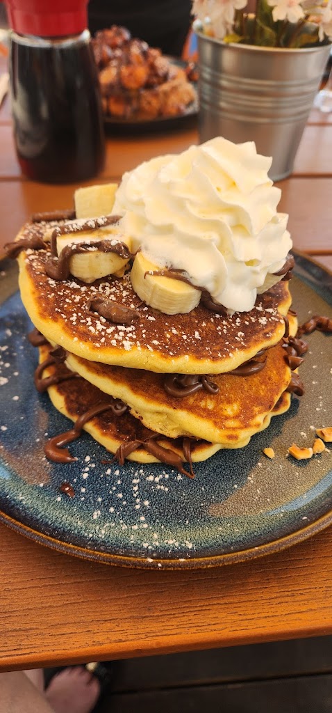 Almond Butterfly Bistro
