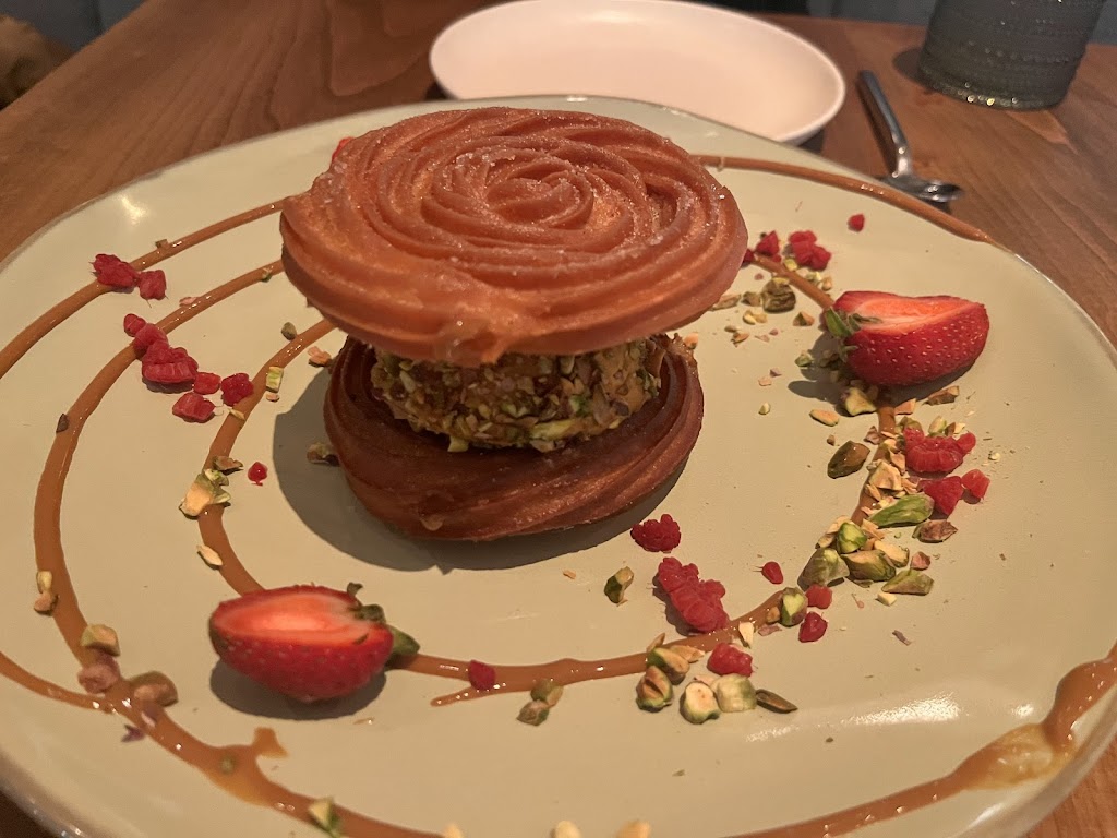 Altamirano Restaurant & Bar