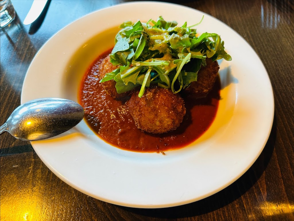 Amaro Bistro