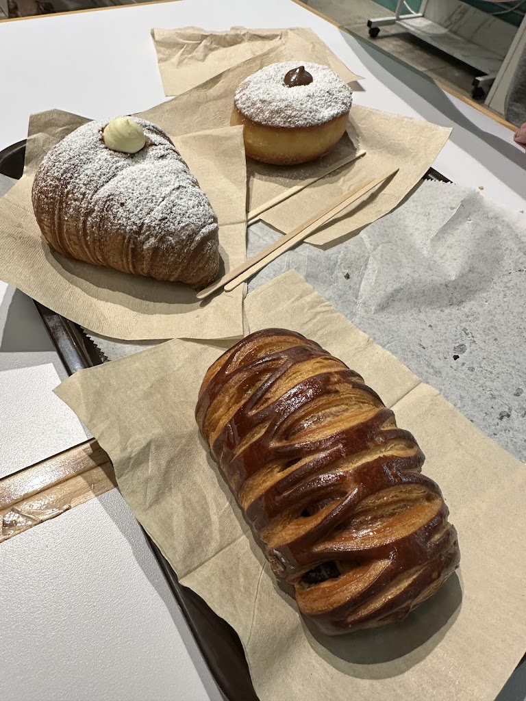 Angelina Bakery