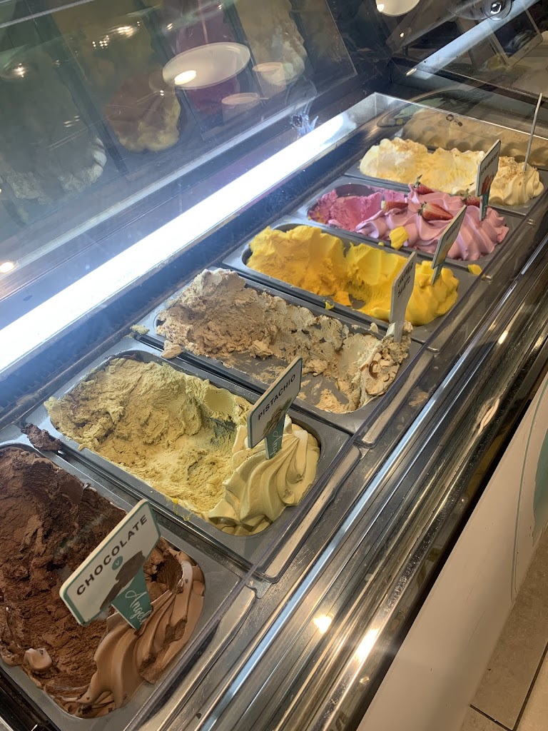 Angelina Bakery