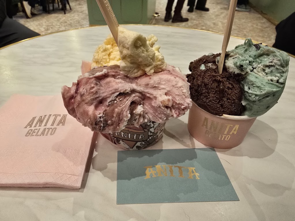 Anita La Mamma del Gelato