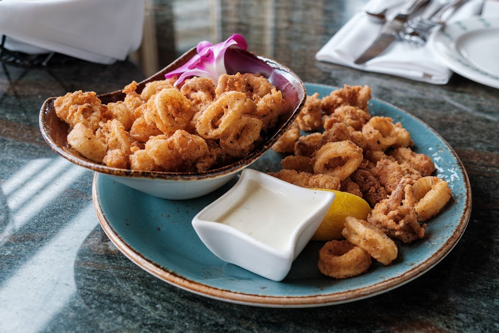 Anthony's Pier 66 & Bell Street Diner