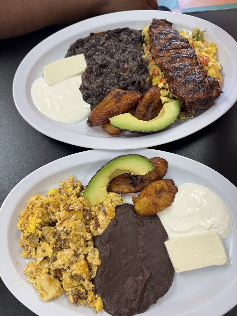 Antojitos Cafe