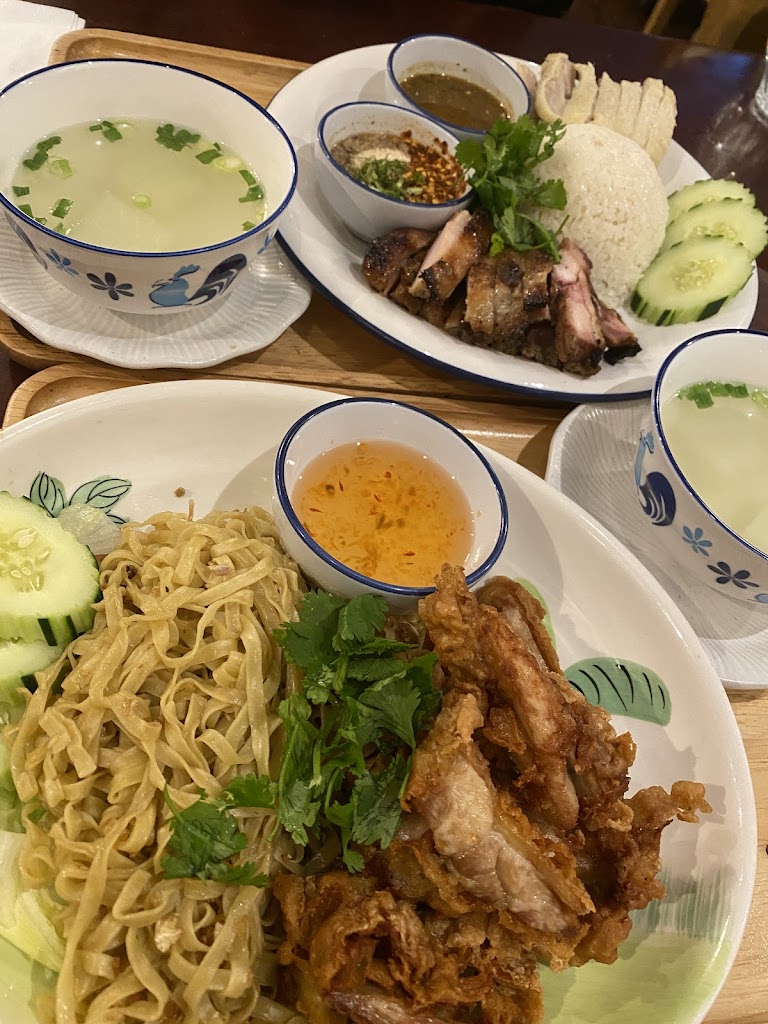 Aroy Mak Thai Food