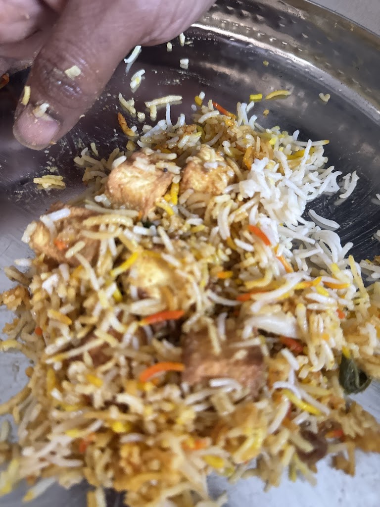 Avachi Biryani House