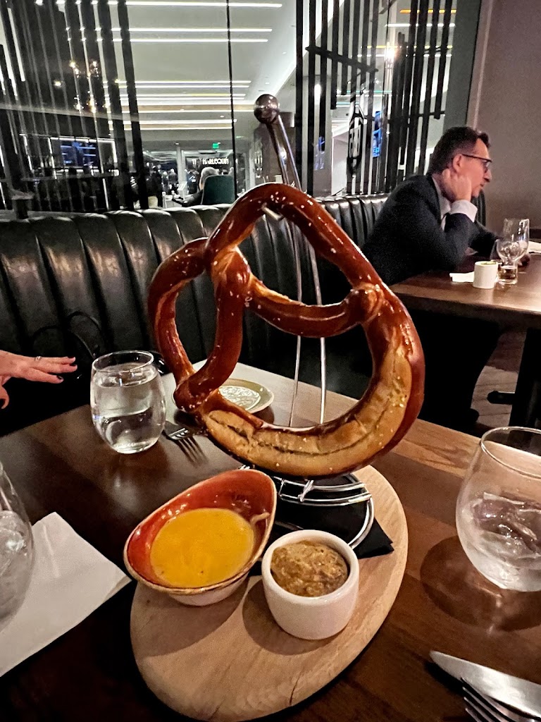B55 Craft House & Kitchen
