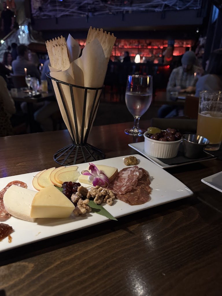 Bake's Place Bar & Bistro