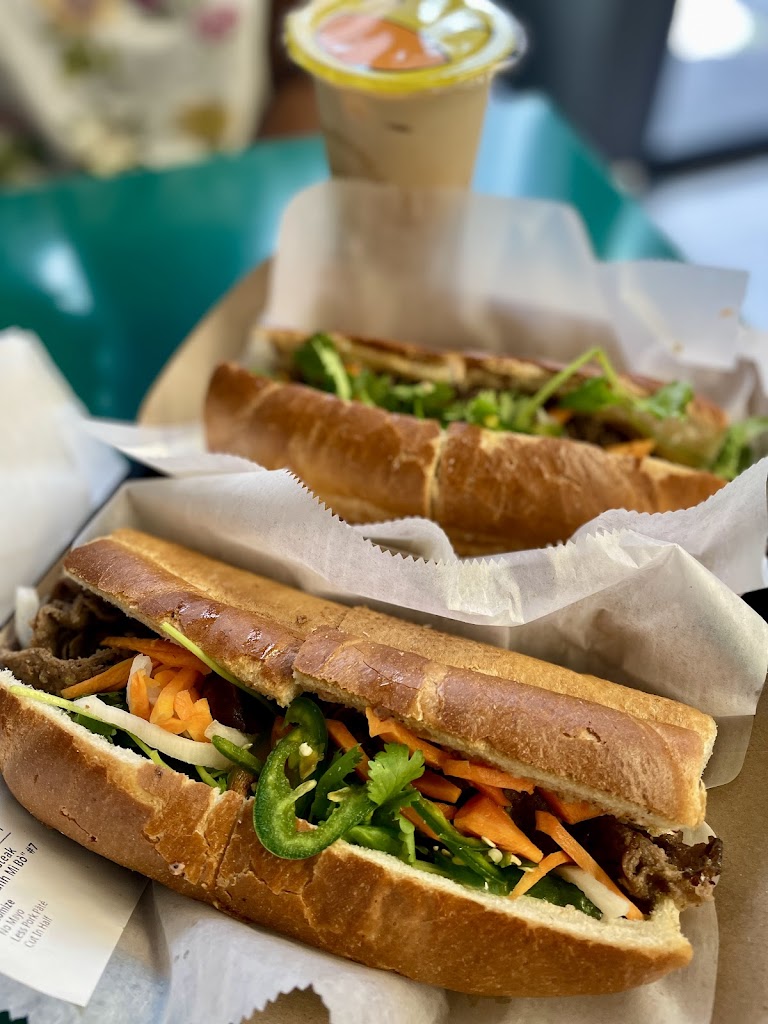 Banh Mi Huong Que