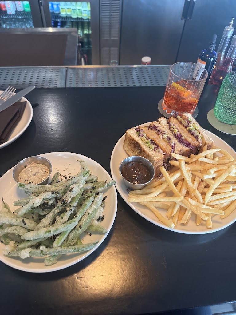 Bar Esper