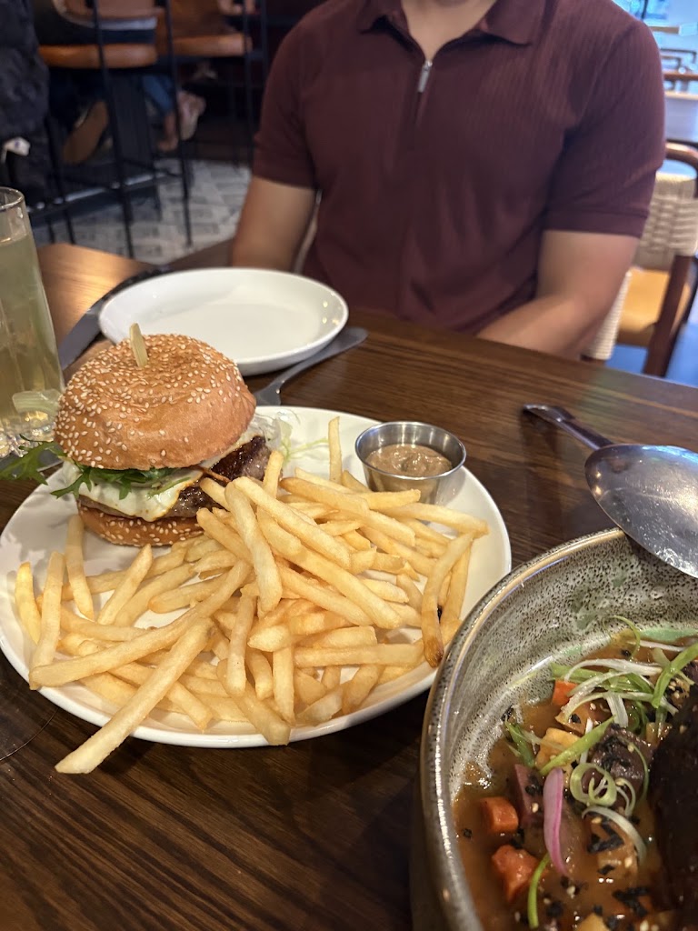 Bar Esper