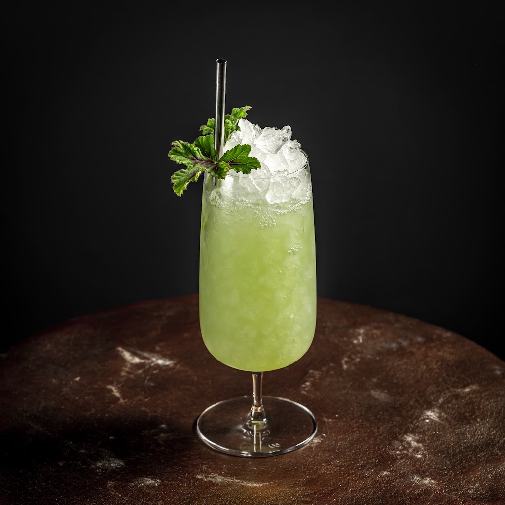 Bar Iris
