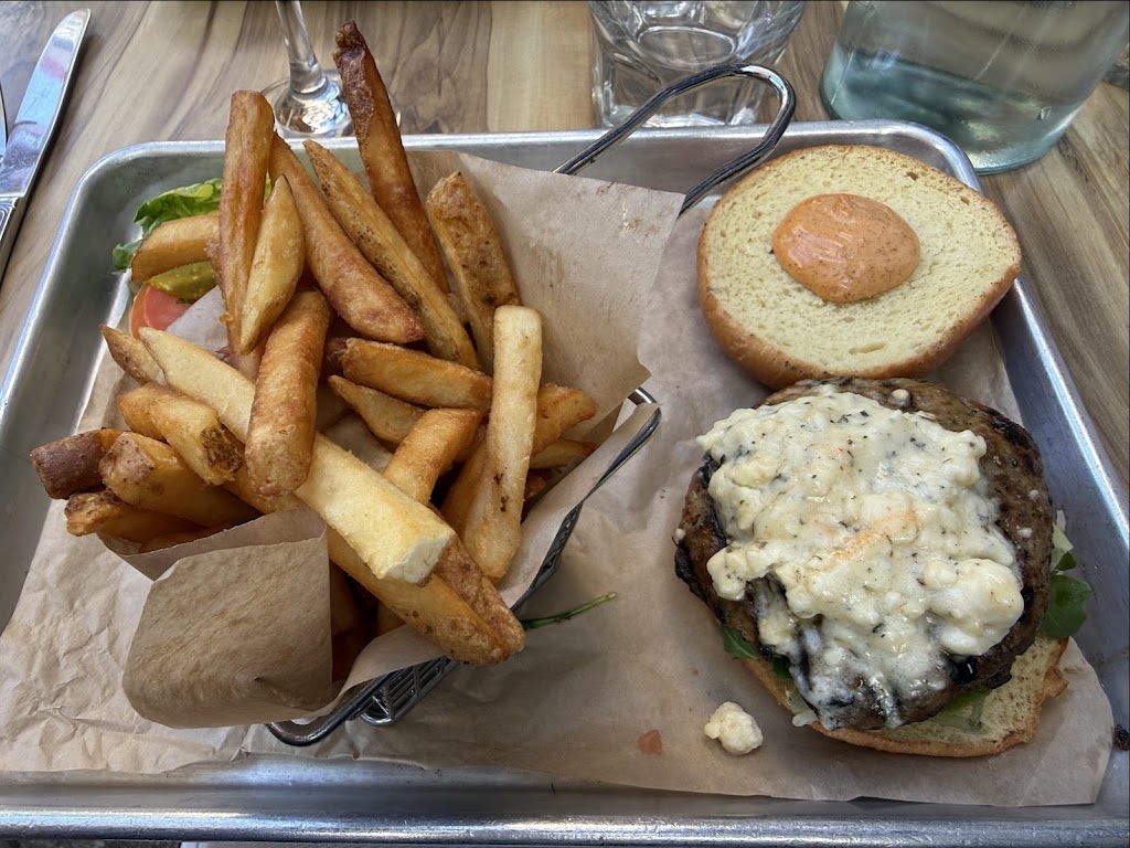 Barking Dog Hell’s Kitchen