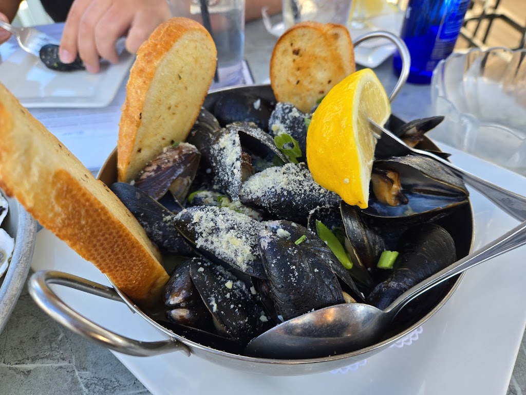 Bay Pointe Waterfront Restaurant