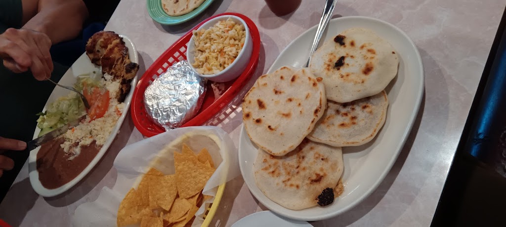 Berta's Salvadoran Kitchen