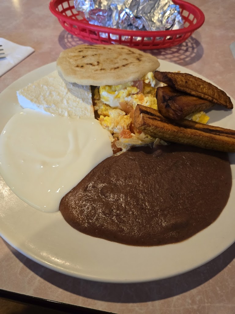 Berta's Salvadoran Kitchen