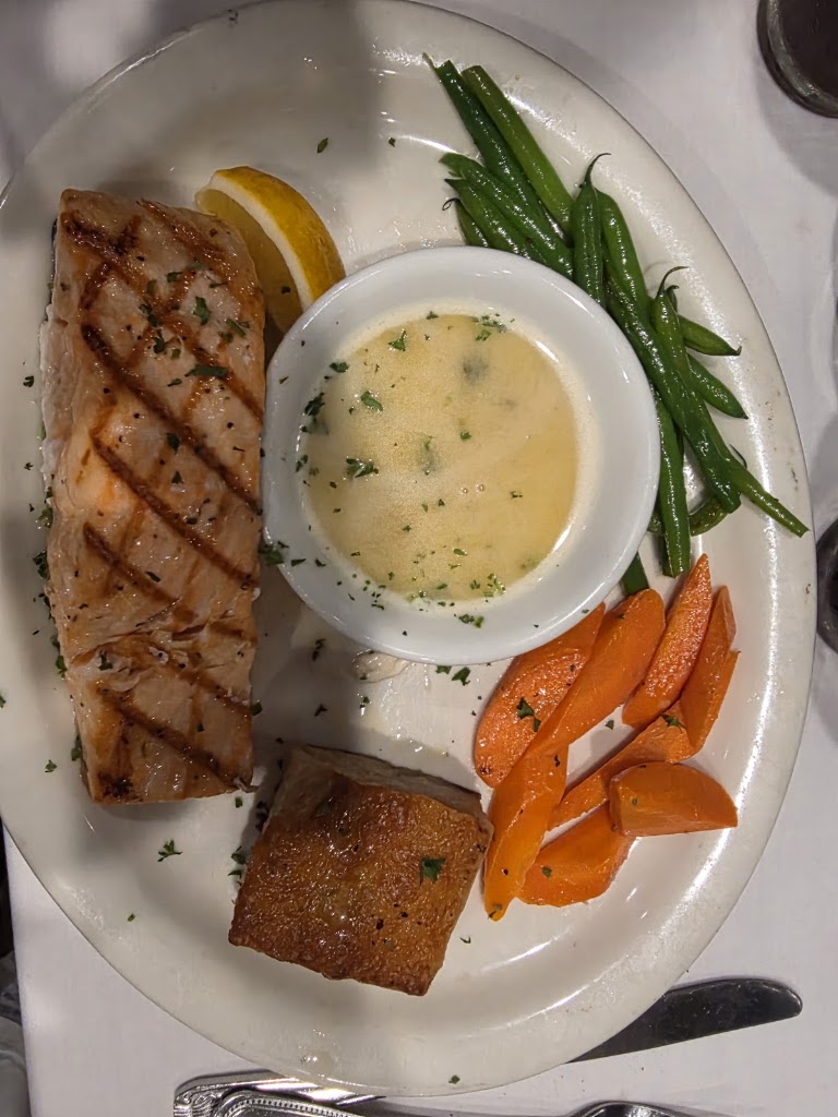 Betty Lou's Seafood & Grill