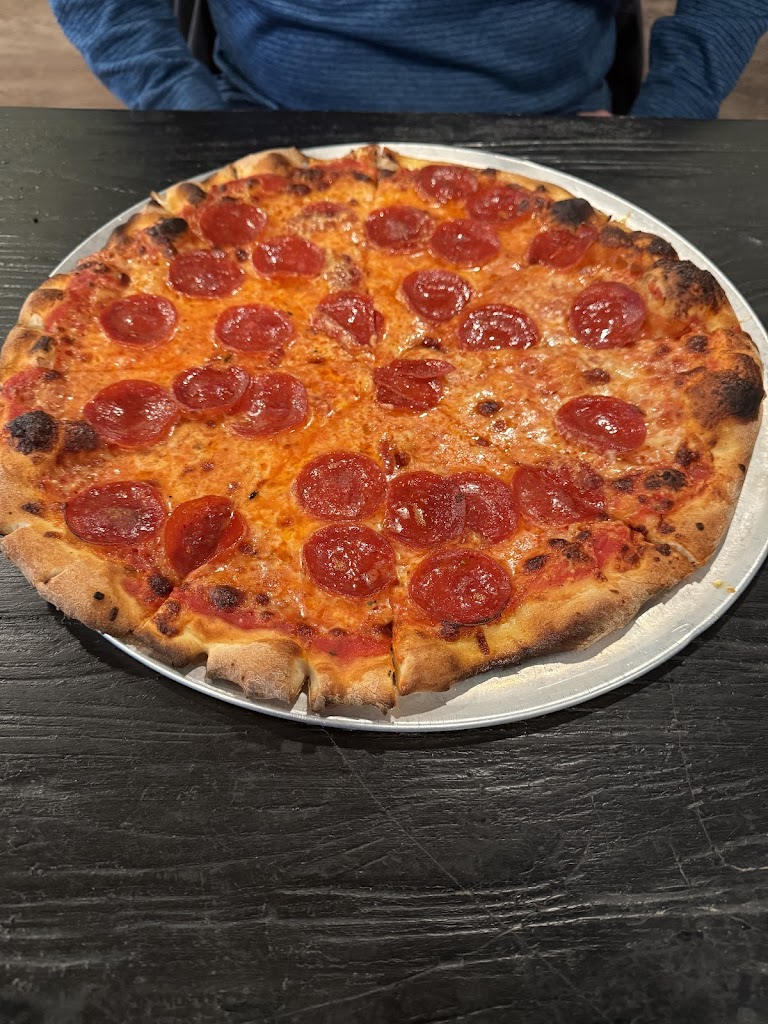 Bianchis pizza 2