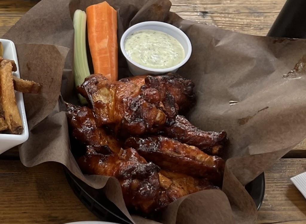 Breakwall BBQ & Smokehouse