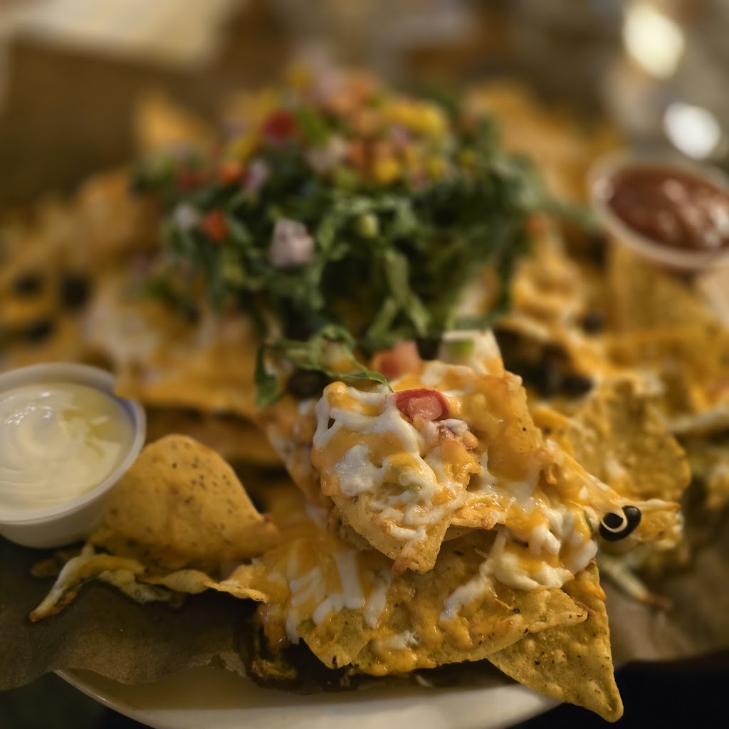 Breakwall BBQ & Smokehouse