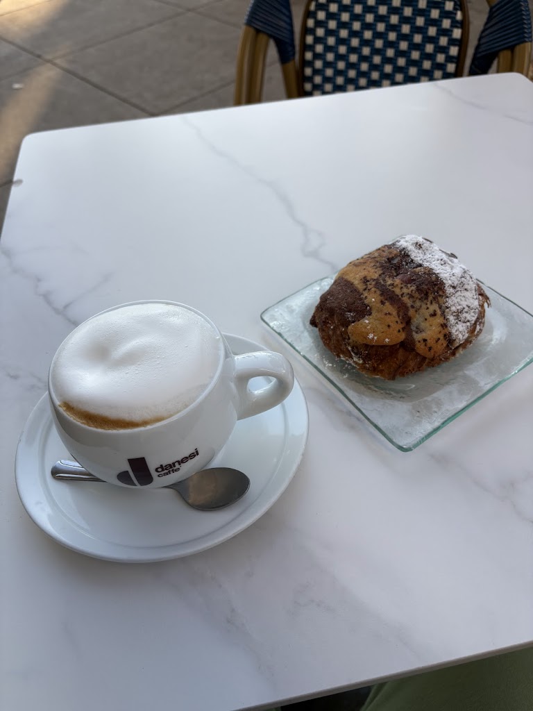 Cafe Angolo