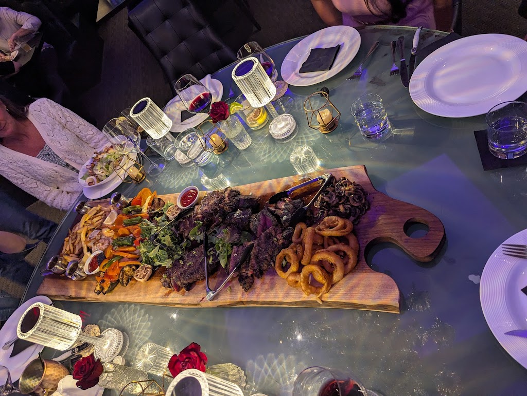 Cagney's Steakhouse & Winebar
