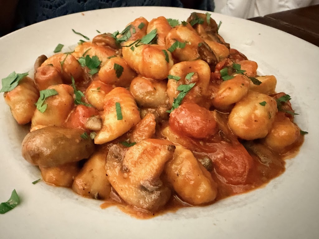 Carlo's Cucina Italiana