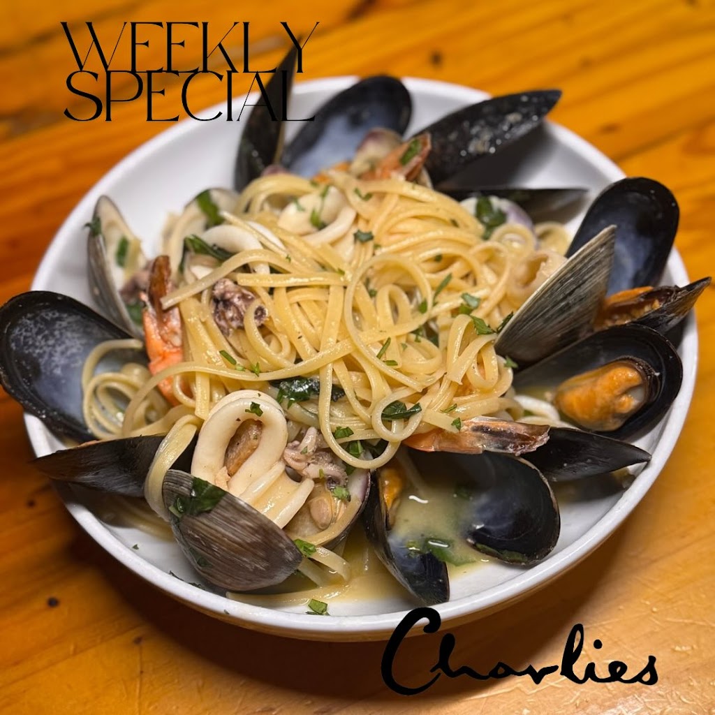 Charlies Bar & Kitchen