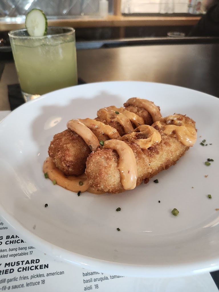 Chomp Kitchen and Drinks