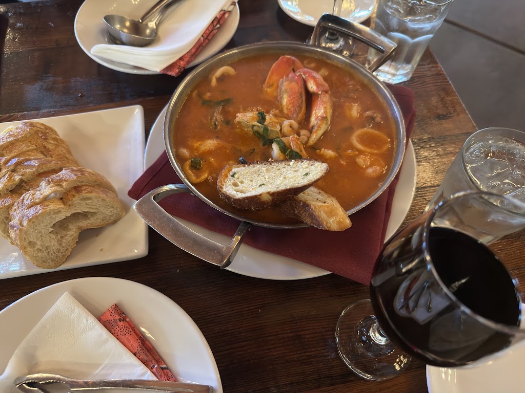 Cioppino's