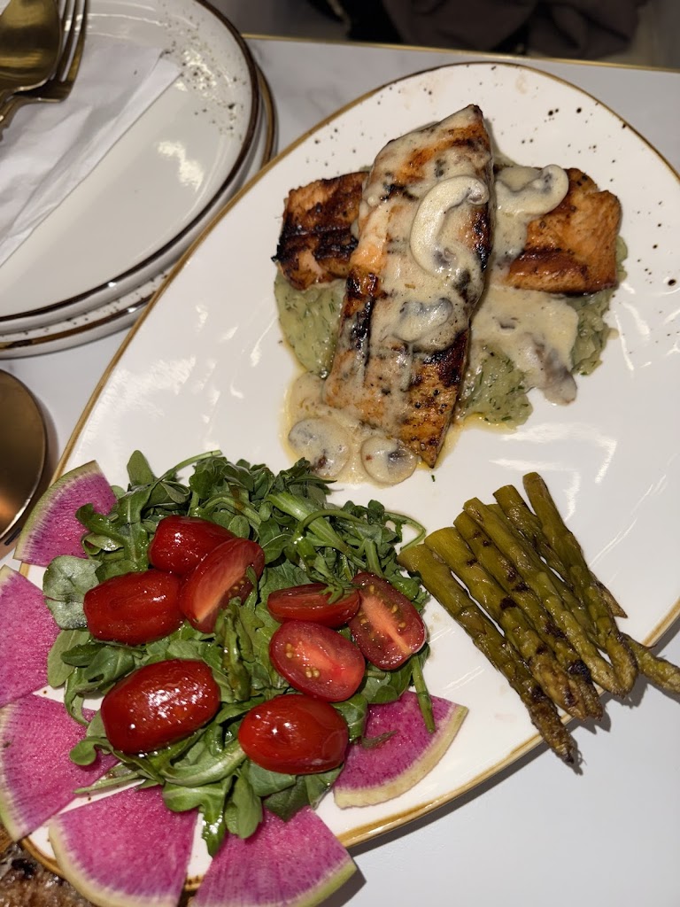 Cocobaz Lounge Restaurant
