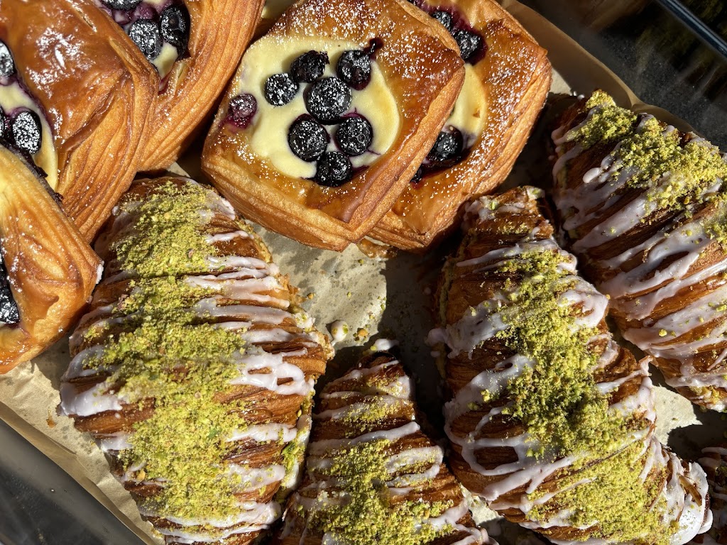 CoffeeShop | Bakery + Micro-Roastery