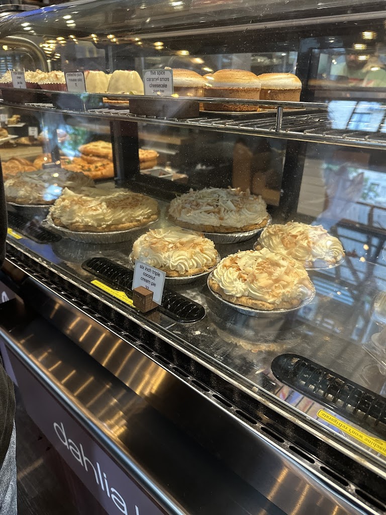 Dahlia Bakery