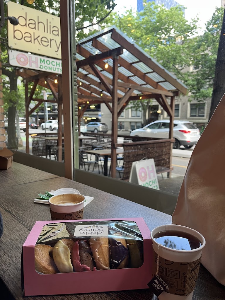 Dahlia Bakery