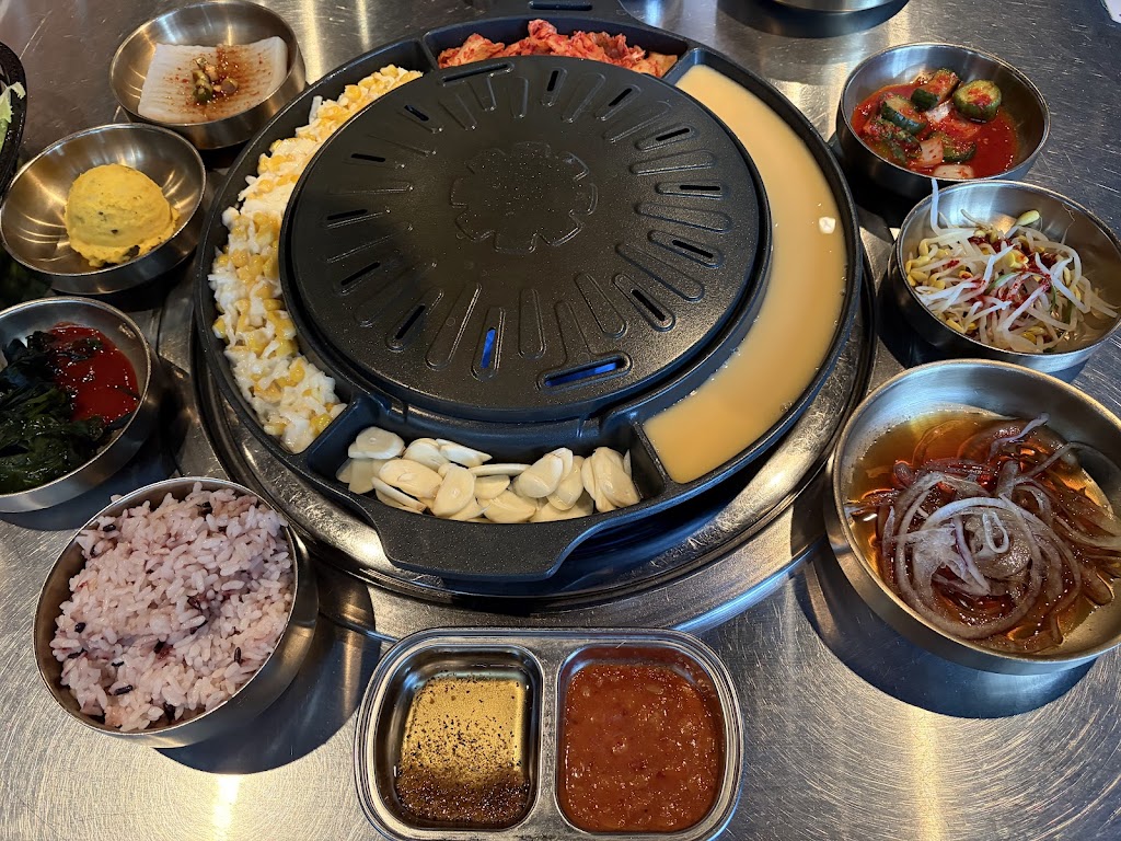 Daldongnae Korean BBQ - Sheppard