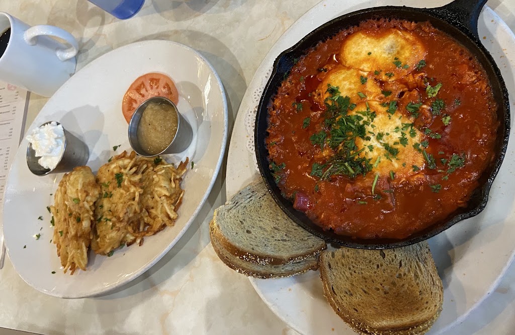 David's Delicatessen & Diner