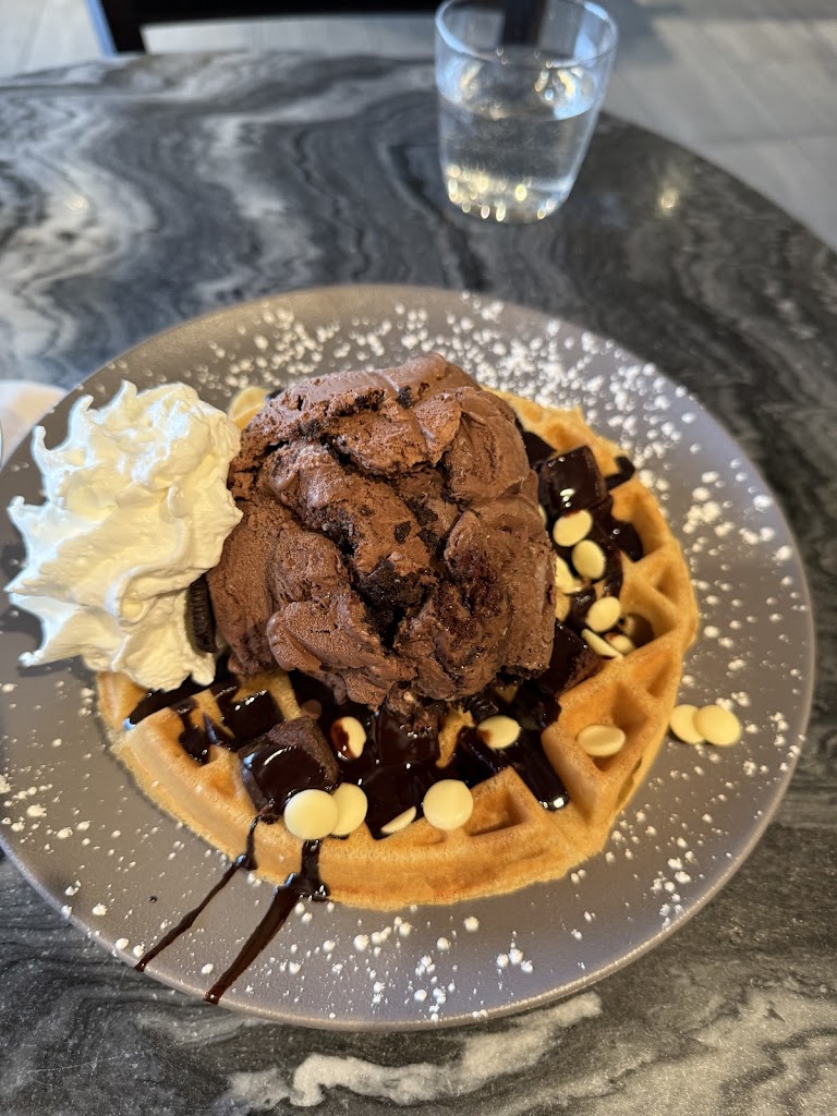 Demetres Desserts Kingsway