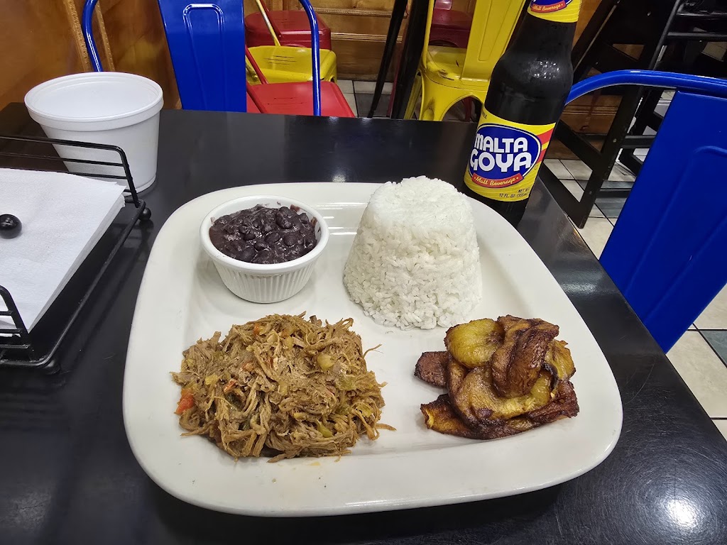 Don Tequeño y Doña Arepa DOT