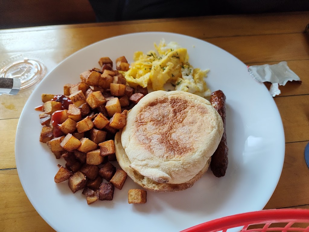 Drae's Lake Route Eatery