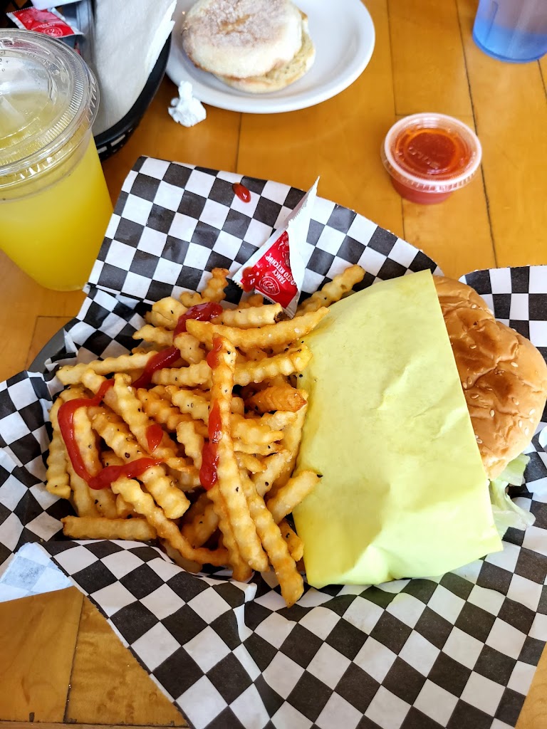 Drae's Lake Route Eatery