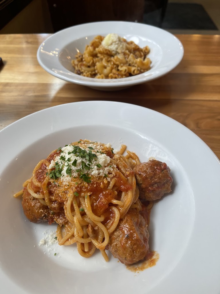 Due' Cucina Italian Restaurant - Totem Lake