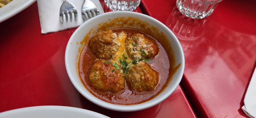 Due' Cucina Italian Restaurant - Totem Lake