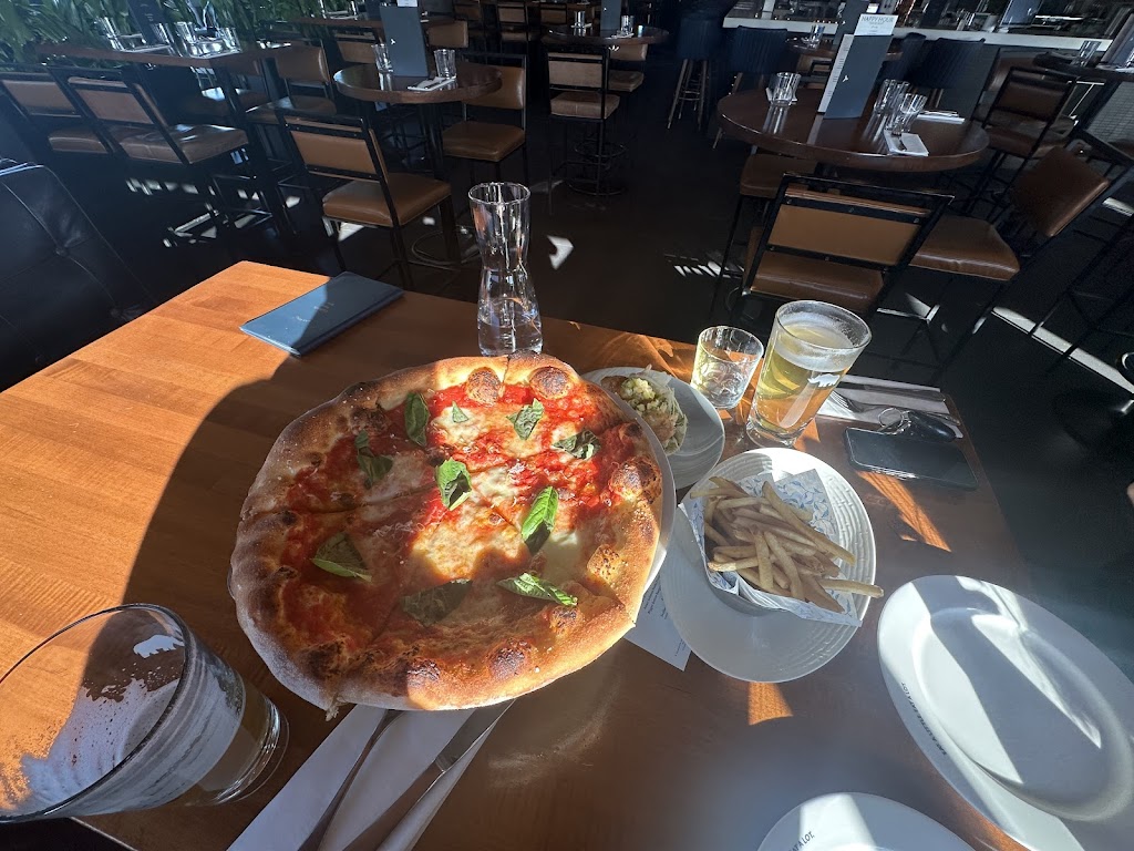 Earls Kitchen + Bar